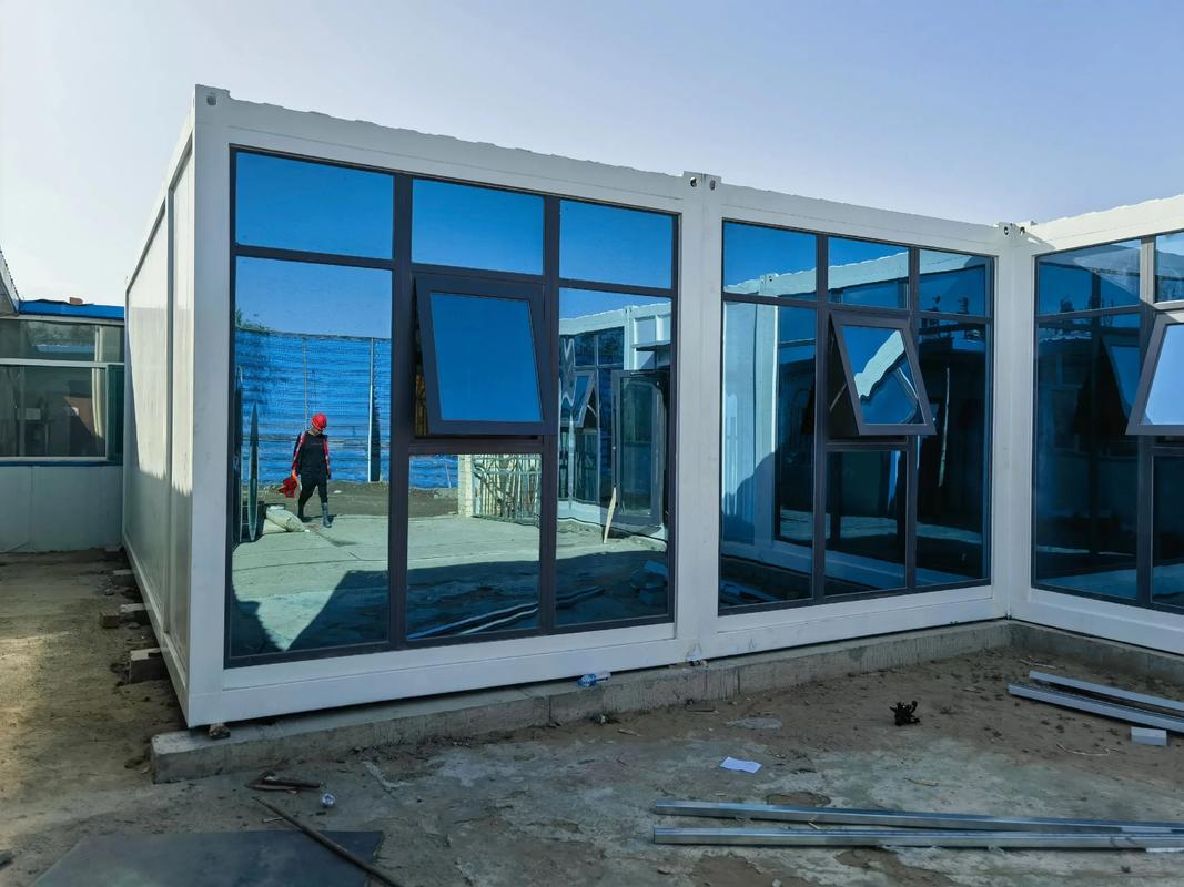 别墅院子可以放集装箱房子吗 别墅院子可以放集装箱房子吗